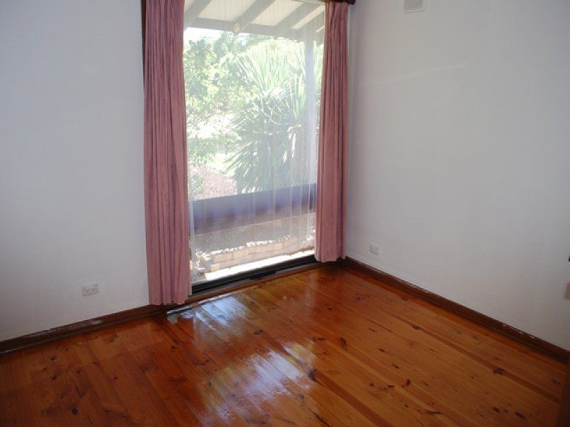 17 Shakespeare Way, Para Hills SA 5096