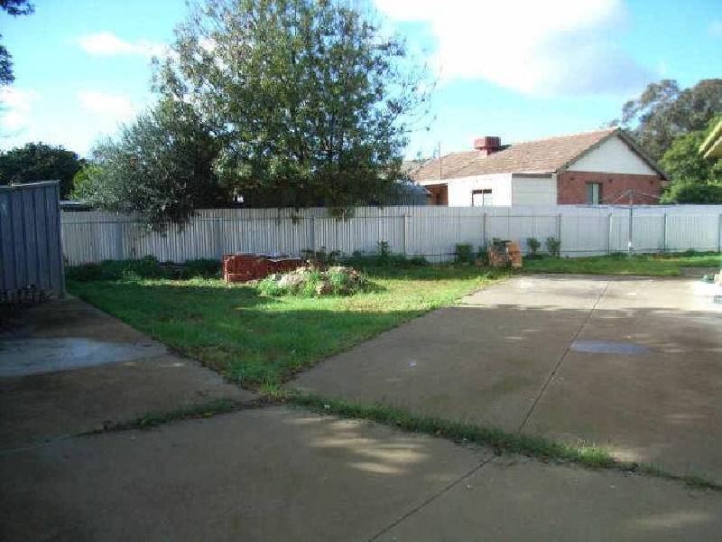 37 Bellinger Road, Elizabeth East SA 5112