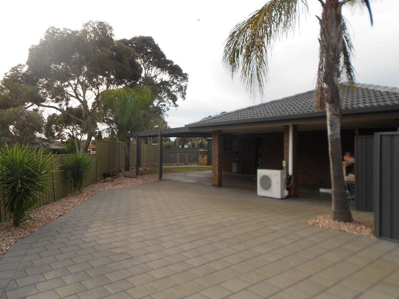 8 Galloway Ave, Salisbury East SA 5109