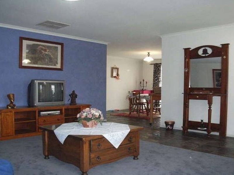 49 Parkway Circuit, Parafield Gardens SA 5107