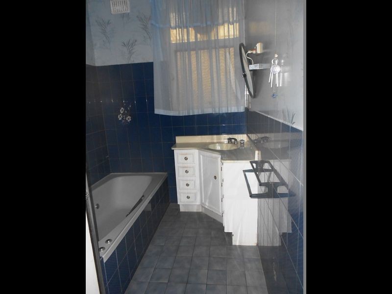 28 Goodwin Court, Para Hills SA 5096