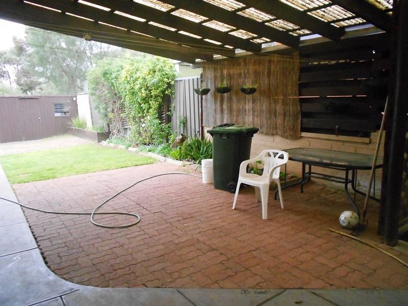 28 Goodwin Court, Para Hills SA 5096