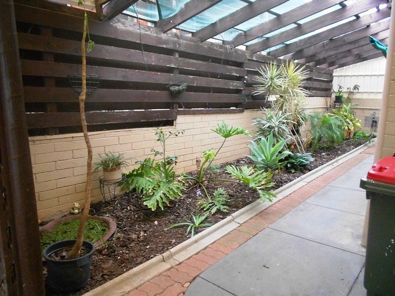 28 Goodwin Court, Para Hills SA 5096