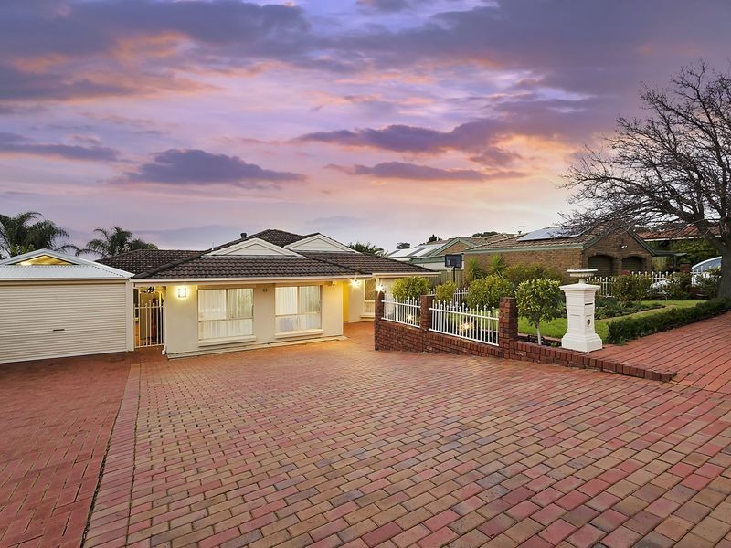 25 Baldwin Court, Wynn Vale SA 5127