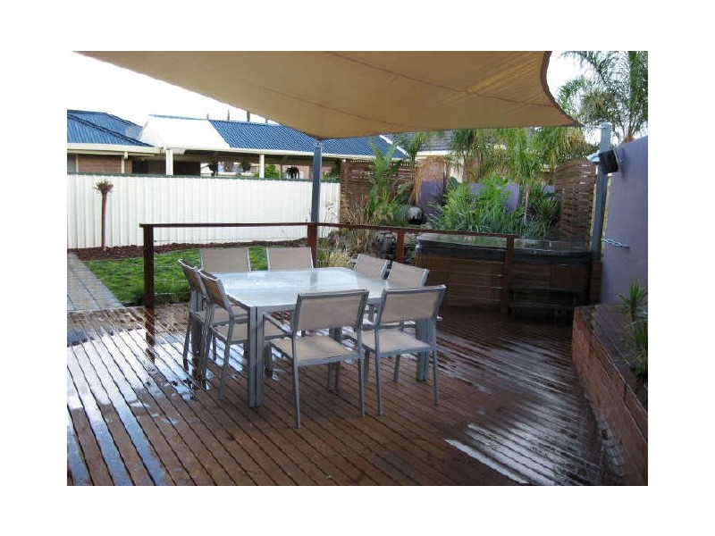 13 Springwood Avenue, Parafield Gardens SA 5107