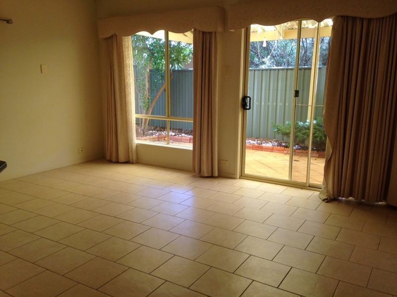 6 Frome Crescent, Mawson Lakes SA 5095