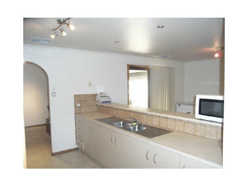 1 Blakiston Court, Paralowie SA 5108