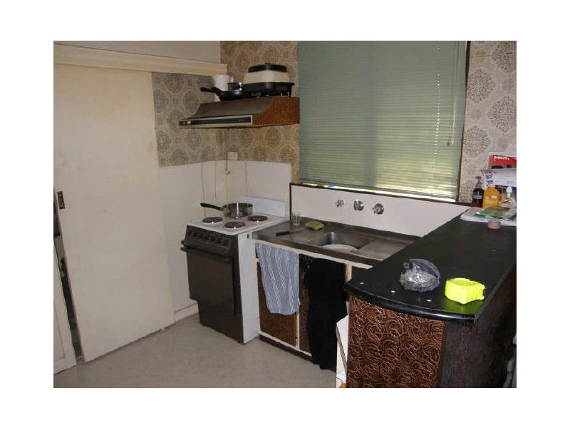 1 Bolton Road, Para Hills SA 5096