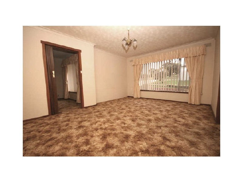 4 Gondola Grove, Para Hills SA 5096