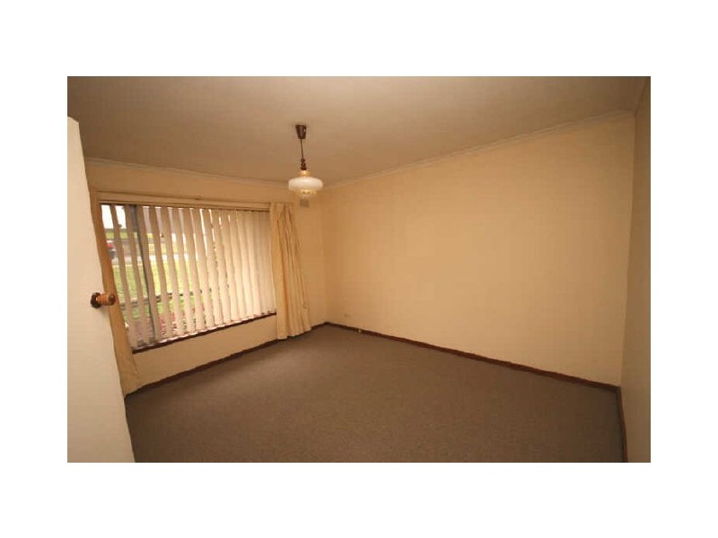 4 Gondola Grove, Para Hills SA 5096