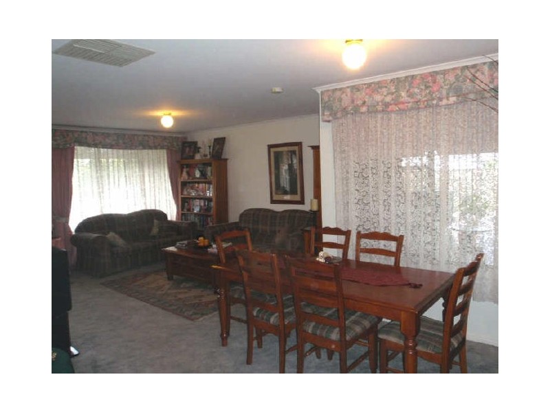 7 Whitehall Court, Paralowie SA 5108