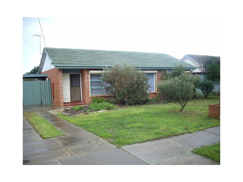 15 Barker Crescent, Smithfield Plains SA 5114