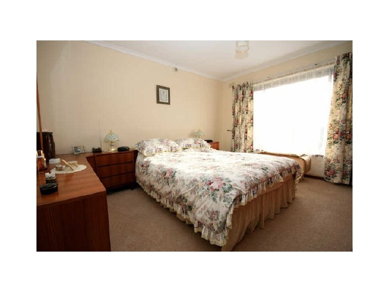 38 Robert Court, Para Hills SA 5096