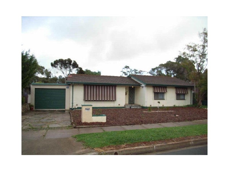 15 Barrington Road, Elizabeth Downs SA 5113