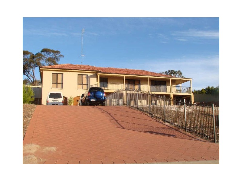 7 Carman Close, Hillbank SA 5112