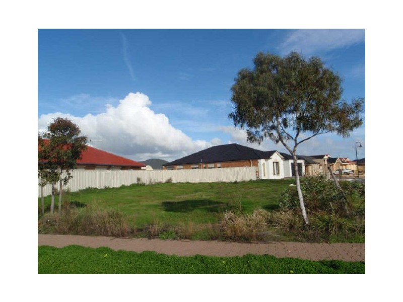 8 Lakeridge Circuit, Burton SA 5110