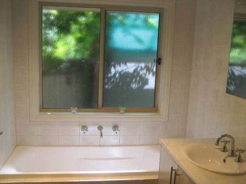 168b Nelson Road, Para Vista SA 5093