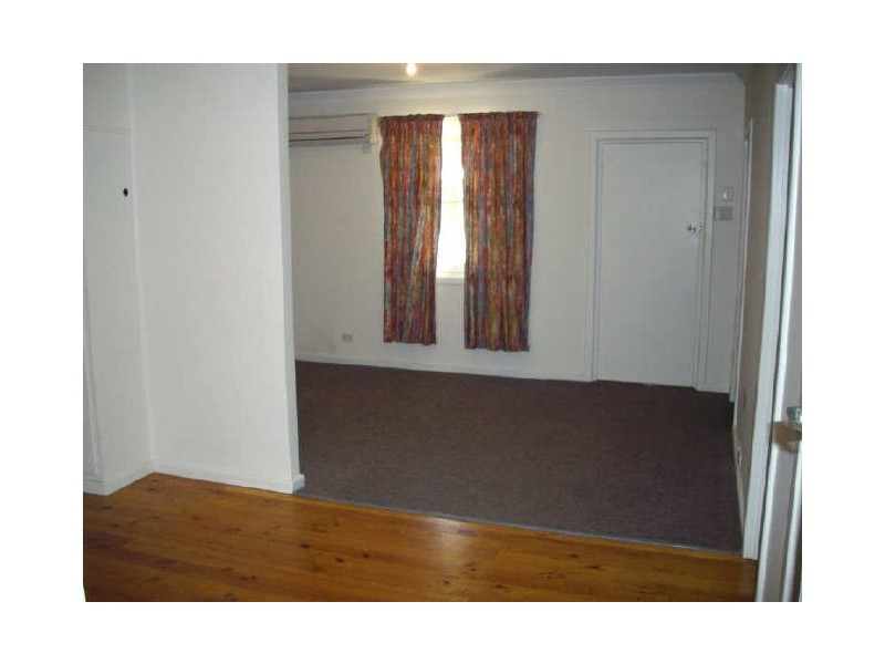 8 McCabe Avenue, Parafield Gardens SA 5107