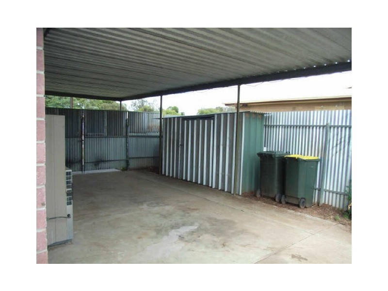 8 McCabe Avenue, Parafield Gardens SA 5107