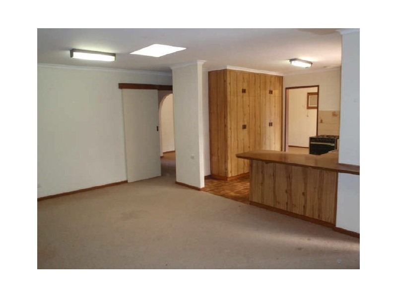 25 Camelot Drive, Paralowie SA 5108