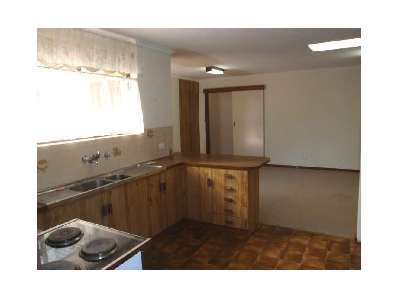 25 Camelot Drive, Paralowie SA 5108