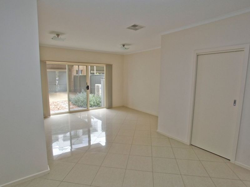 12 Goodall Parade, Mawson Lakes SA 5095