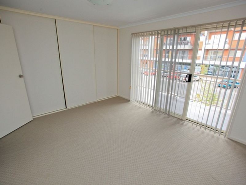 12 Goodall Parade, Mawson Lakes SA 5095