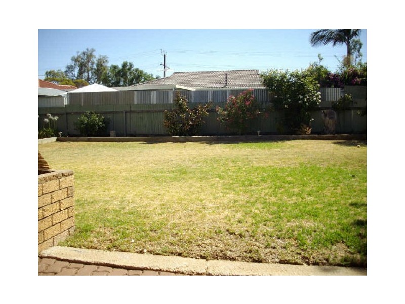 16 Cheltenham Crescent, Salisbury East SA 5109