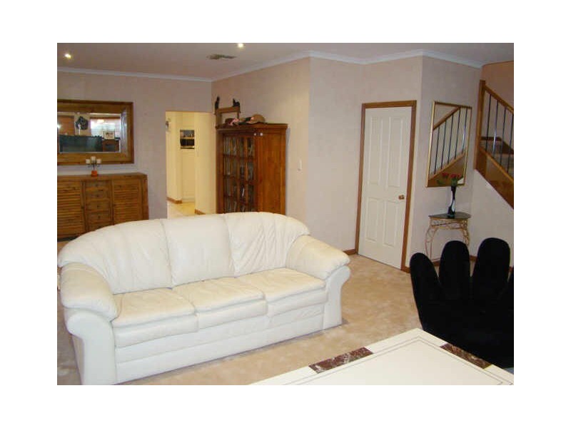 7 Brownhill Lane, Mawson Lakes SA 5095