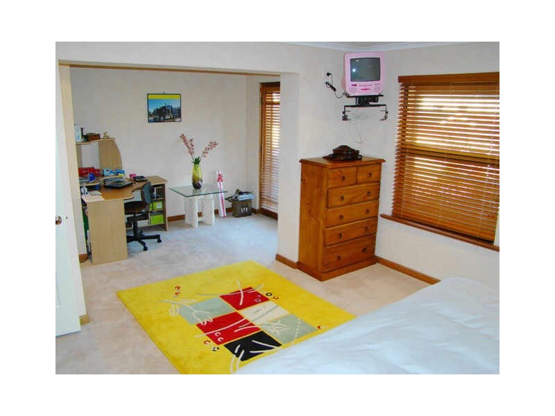 7 Brownhill Lane, Mawson Lakes SA 5095