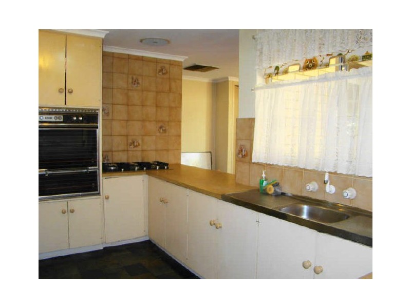 5 Hammond Avenue, Brahma Lodge SA 5109