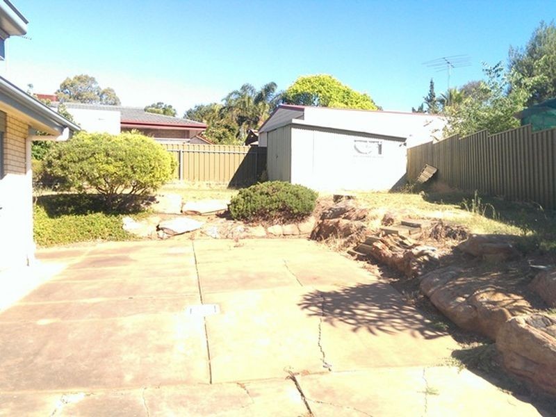 11 Landy Avenue, Gulfview Heights SA 5096