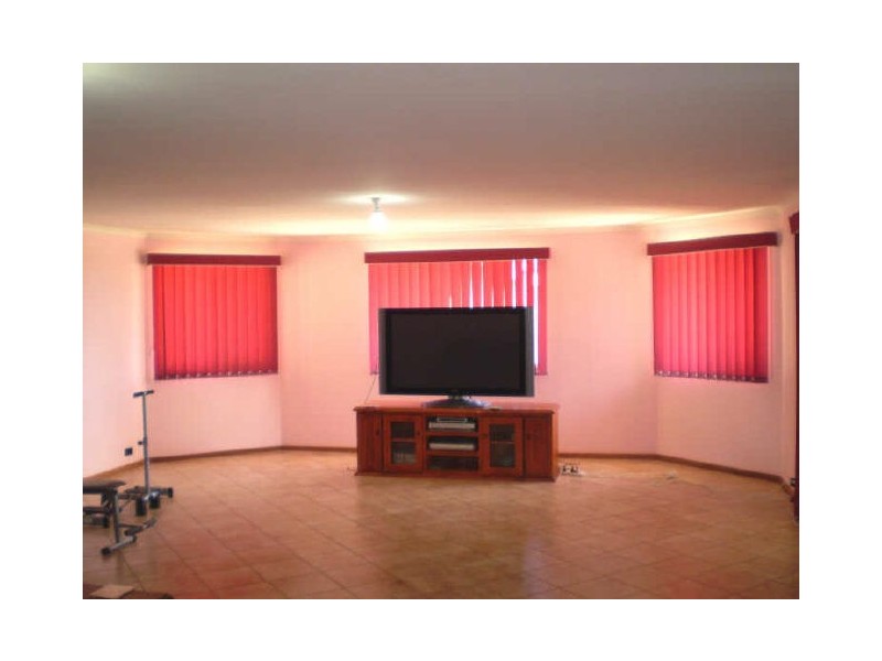 90 Highfield Drive, Hillbank SA 5112