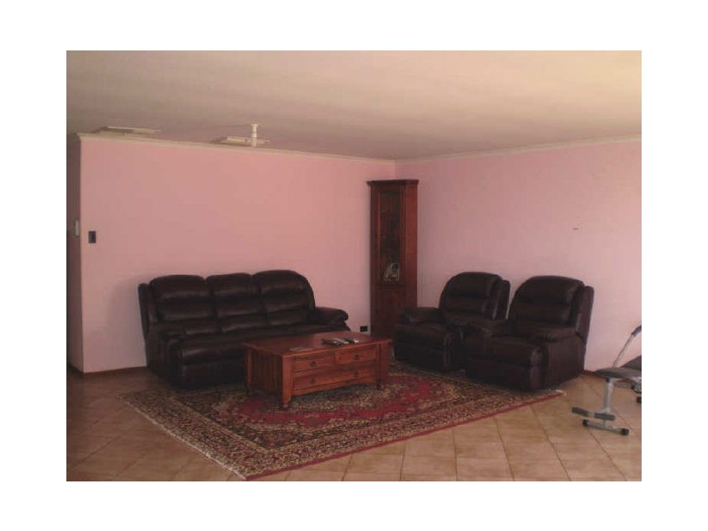 90 Highfield Drive, Hillbank SA 5112