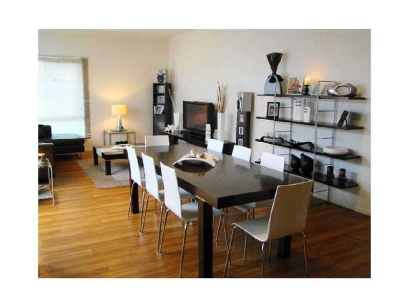 24 Swan Circuit, Mawson Lakes SA 5095