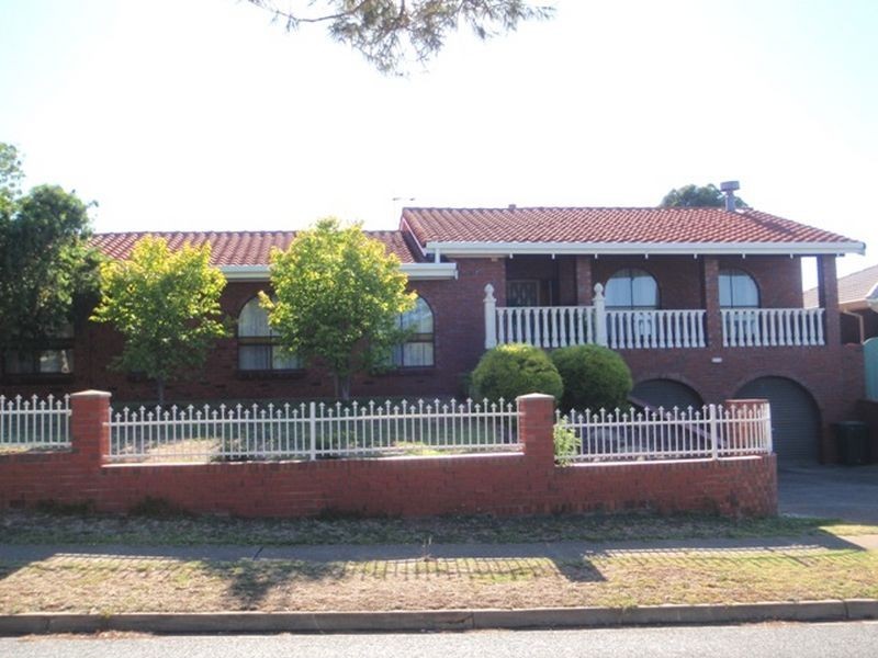 19 Conygham Avenue, Para Hills SA 5096