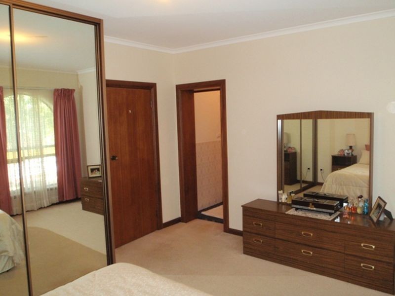 19 Conygham Avenue, Para Hills SA 5096