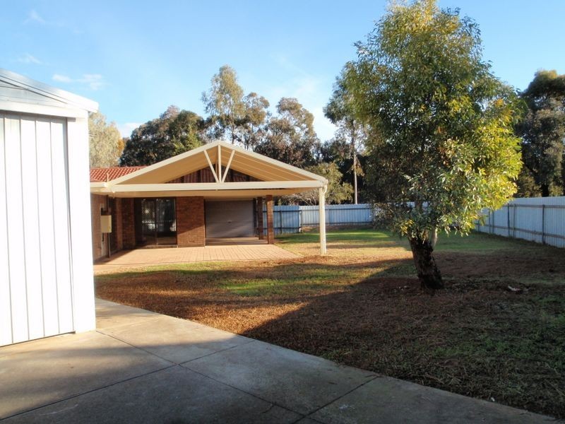 19 Camelot Drive, Paralowie SA 5108