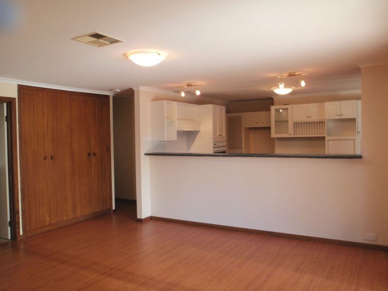 19 Camelot Drive, Paralowie SA 5108