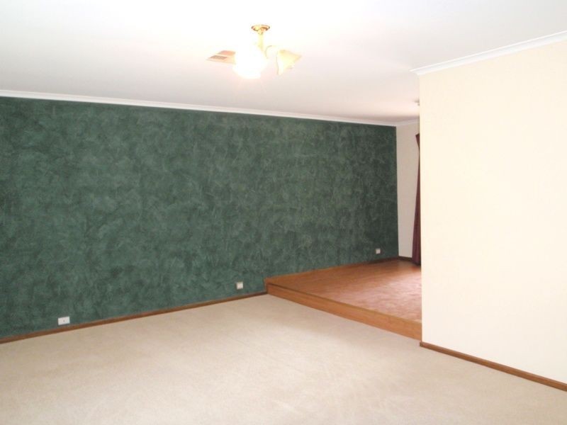 19 Camelot Drive, Paralowie SA 5108