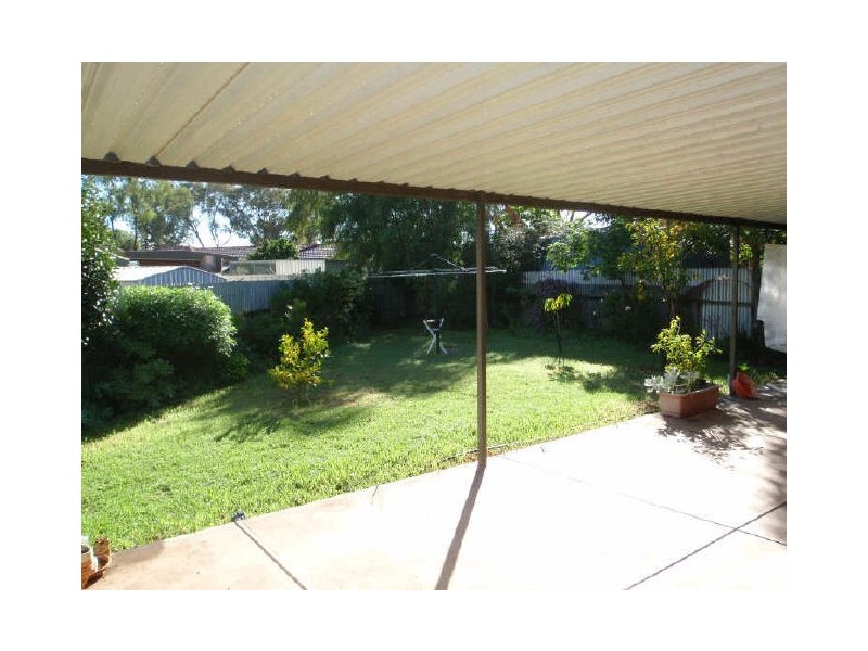 4 Dawn Close, Paralowie SA 5108