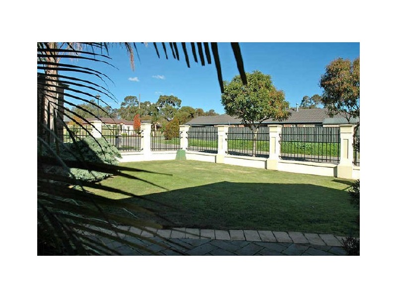 12 Pioneer Court, Salisbury Heights SA 5109