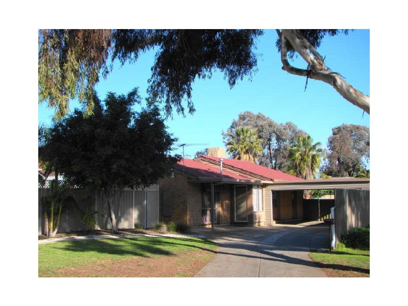 4 Hollins Court, Salisbury Downs SA 5108