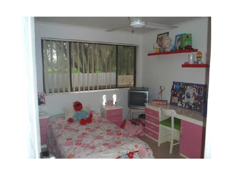 1 Mornes Court, Parafield Gardens SA 5107