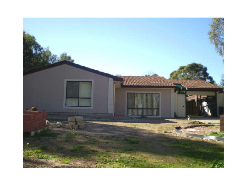 1 Mornes Court, Parafield Gardens SA 5107