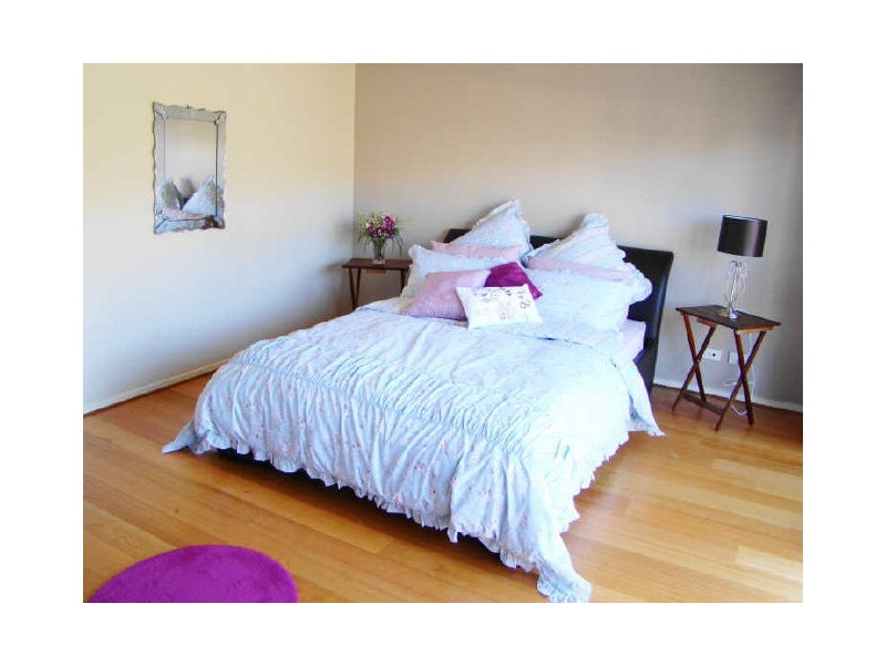 6 Azores Court, Mawson Lakes SA 5095