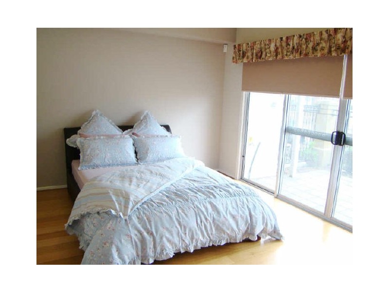 6 Azores Court, Mawson Lakes SA 5095