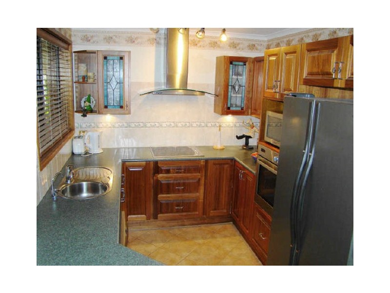 18 Henryk Drive, Hillbank SA 5112