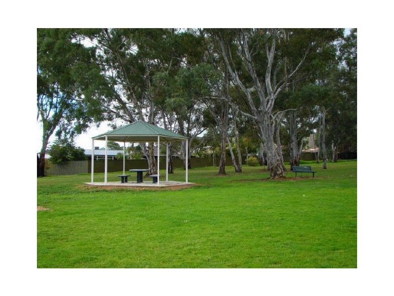 18 Henryk Drive, Hillbank SA 5112