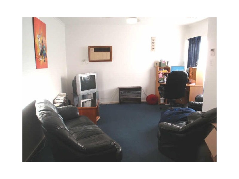 8 Secomb Avenue, Parafield Gardens SA 5107